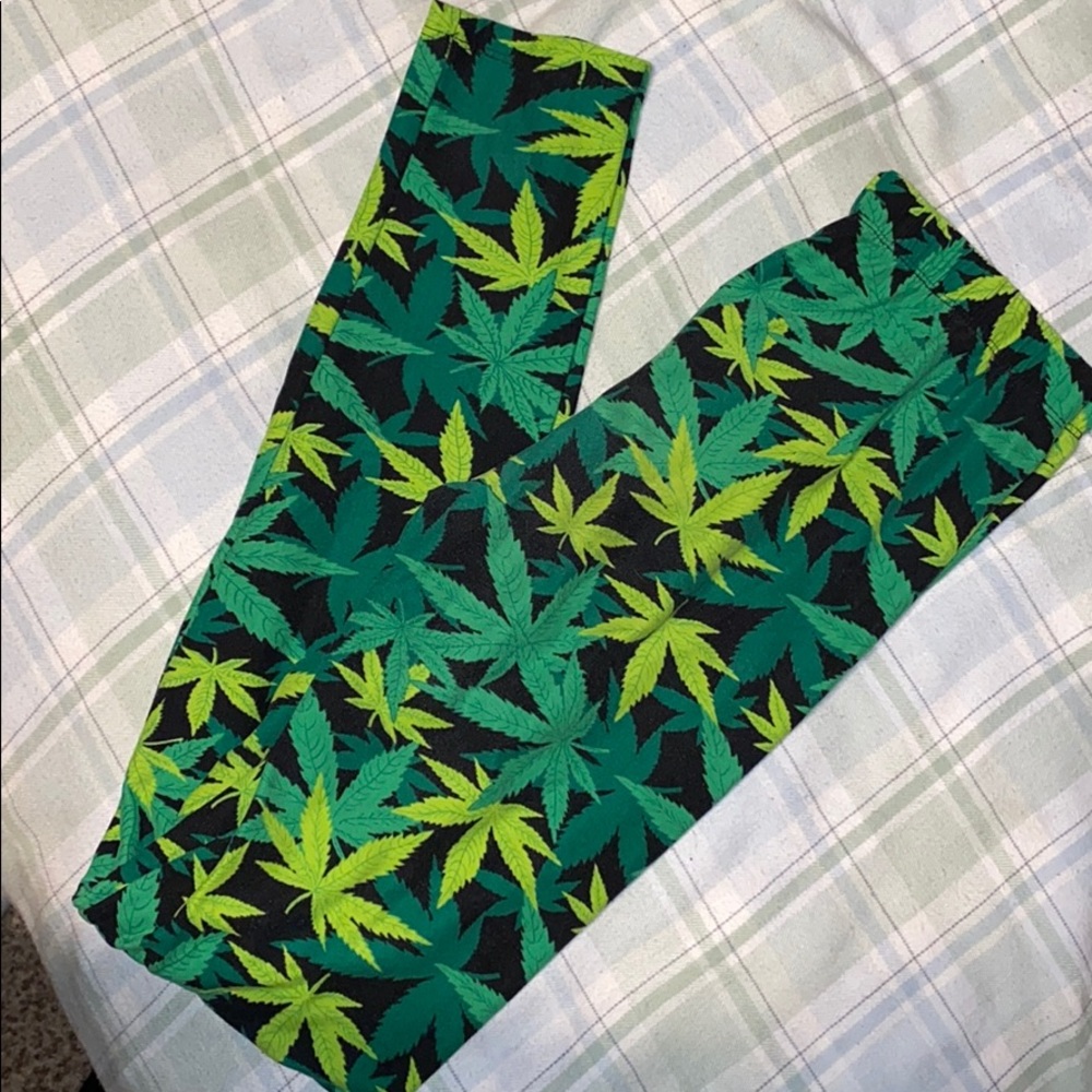 Weed leggings / marijuana leggings